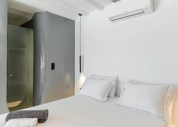 Fk Luxury - Orkos * Mikrí Vígla